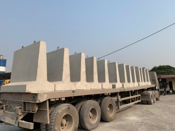 Tường chắn và dải phân cách